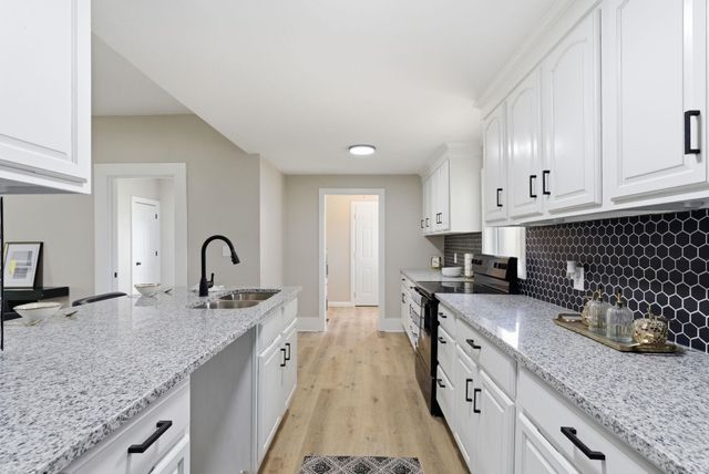 327 Residence St, El Dorado, KS 67042