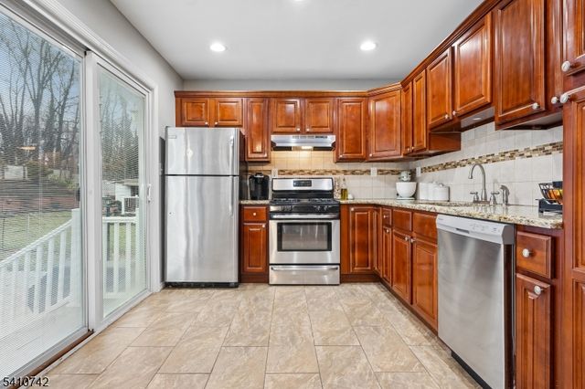 477 South Ave, Fanwood Boro, NJ 07023