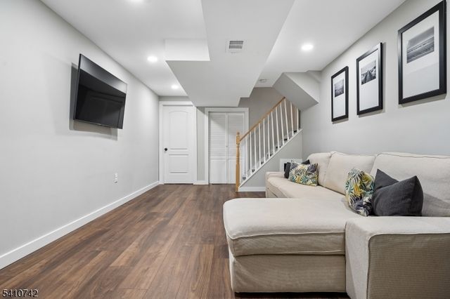 477 South Ave, Fanwood Boro, NJ 07023