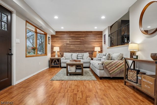 477 South Ave, Fanwood Boro, NJ 07023