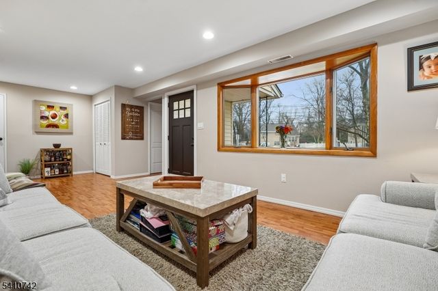 477 South Ave, Fanwood Boro, NJ 07023