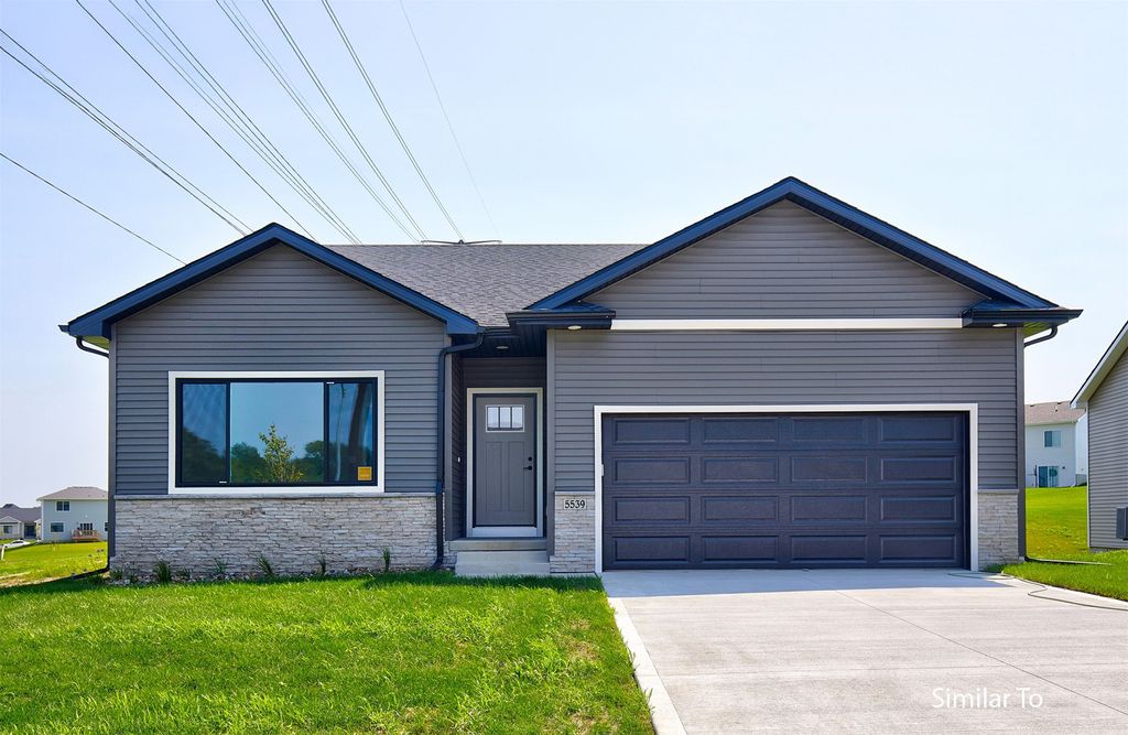 1705 20th Avenue SE, Altoona, IA 50009