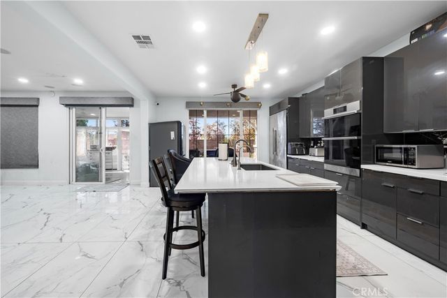 13859 Oak Leaf Way, Rancho Cucamonga, CA 91739