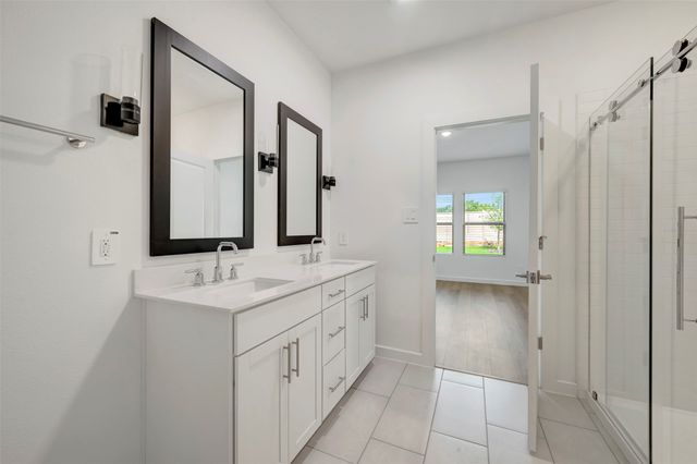 160 Summer Rain Way, Newark, TX 76071