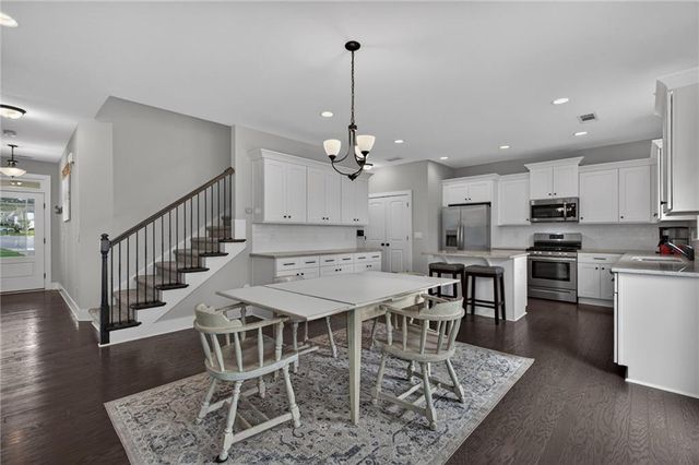 35 Bridgestone Way SE, Cartersville, GA 30120