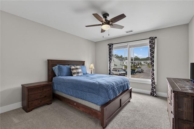 35 Bridgestone Way SE, Cartersville, GA 30120