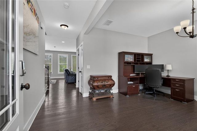 35 Bridgestone Way SE, Cartersville, GA 30120