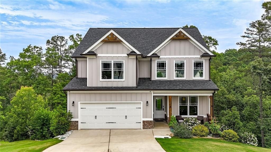 35 Bridgestone Way SE, Cartersville, GA 30120