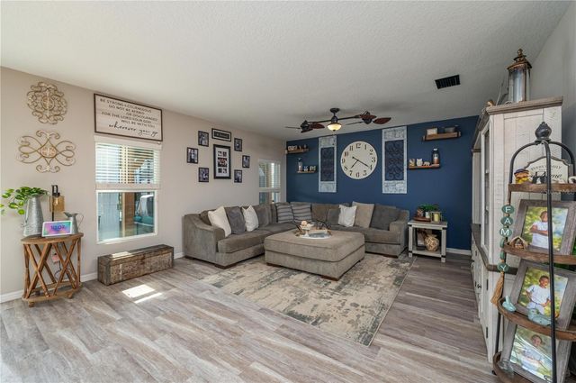 1517 AXEL CIRCLE, Winter Haven, FL 33880