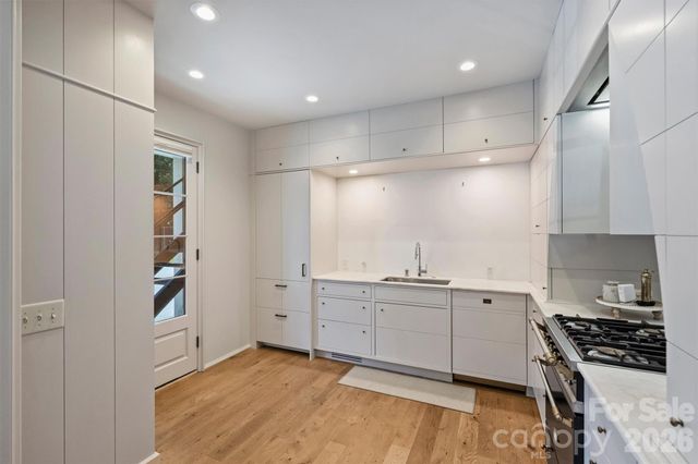 930 Ardsley Road 2, Charlotte, NC 28207