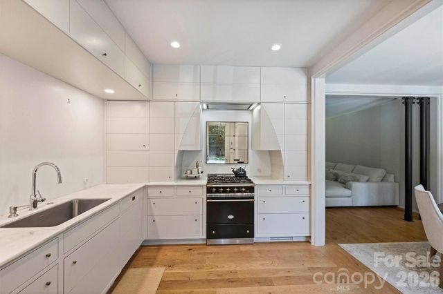 930 Ardsley Road 2, Charlotte, NC 28207