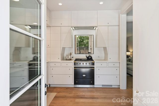 930 Ardsley Road 2, Charlotte, NC 28207