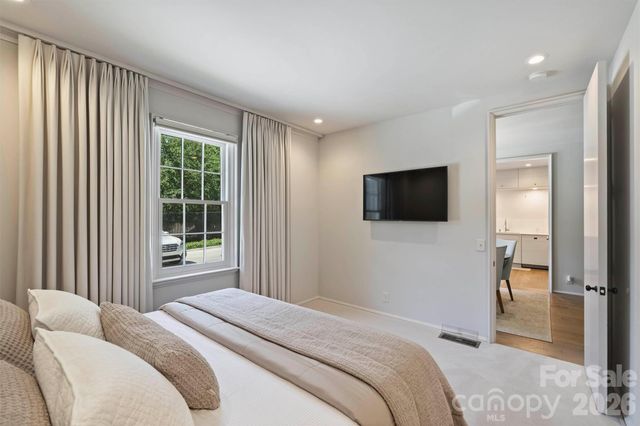 930 Ardsley Road 2, Charlotte, NC 28207