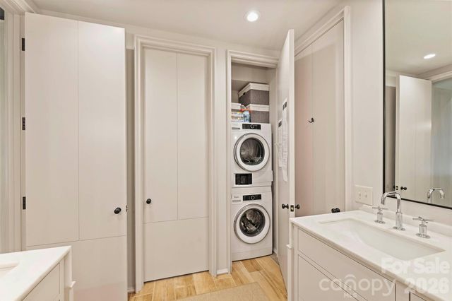 930 Ardsley Road 2, Charlotte, NC 28207