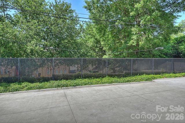 930 Ardsley Road 2, Charlotte, NC 28207