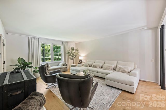 930 Ardsley Road 2, Charlotte, NC 28207