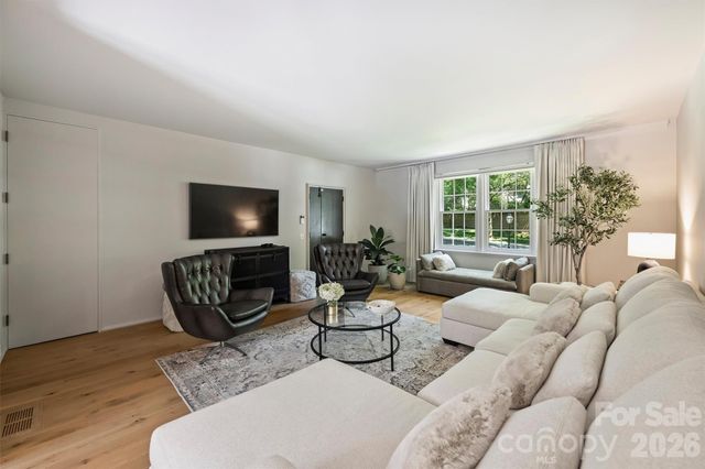 930 Ardsley Road 2, Charlotte, NC 28207