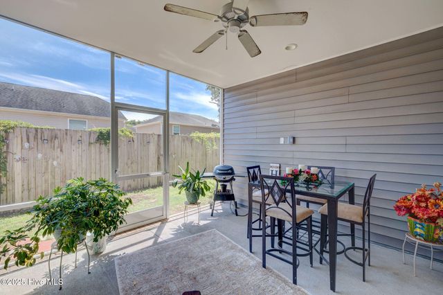 6508 Oak Canopy Drive, Wilmington, NC 28409