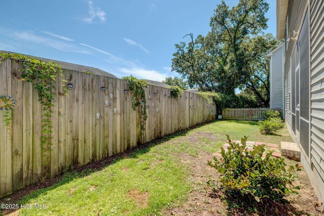 6508 Oak Canopy Drive, Wilmington, NC 28409