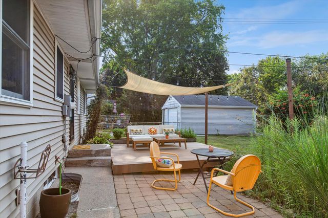 334 Emerson Avenue W, West Saint Paul, MN 55118