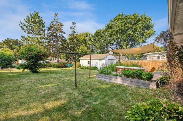 334 Emerson Avenue W, West Saint Paul, MN 55118