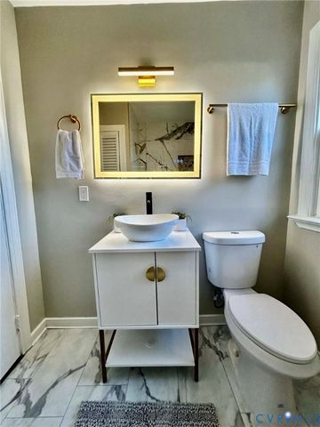 5613 Heywood Rd, Richmond, VA 23224