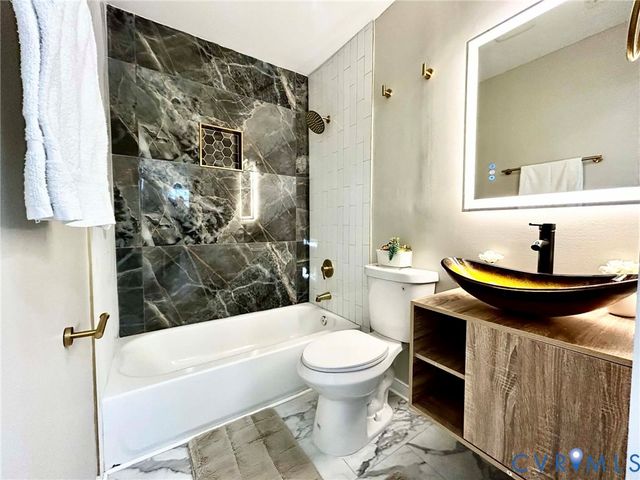 5613 Heywood Rd, Richmond, VA 23224