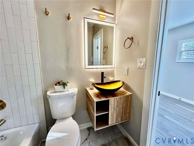 5613 Heywood Rd, Richmond, VA 23224