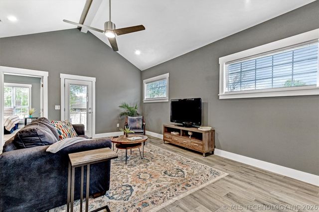 1178 Wild Indigo Circle, Calera, OK 74730