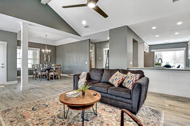 1178 Wild Indigo Circle, Calera, OK 74730