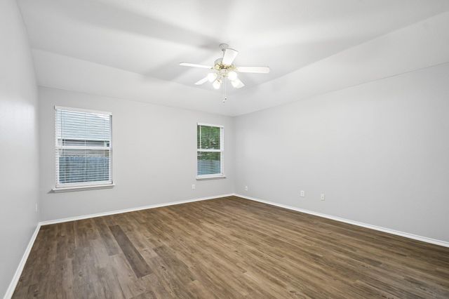 205 Cavalry TRL, Elgin, TX 78621