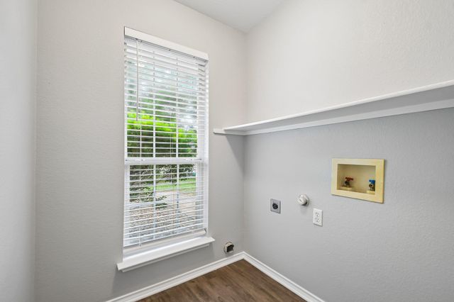 205 Cavalry TRL, Elgin, TX 78621