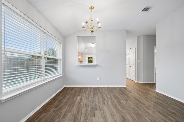 205 Cavalry TRL, Elgin, TX 78621