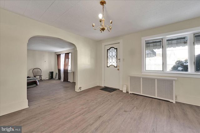 20 W SAVORY ST, Pottsville, PA 17901