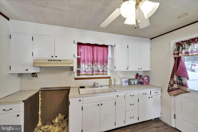 20 W SAVORY ST, Pottsville, PA 17901