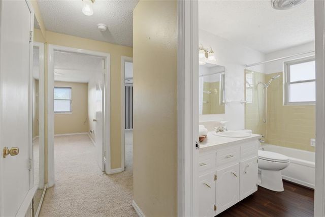 703 Crestmoor Drive, Moore, OK 73160