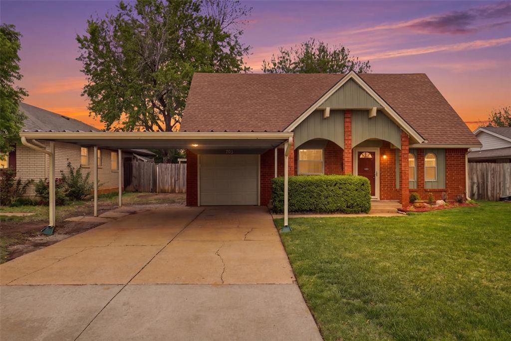 703 Crestmoor Drive, Moore, OK 73160