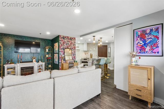 1001 W Jefferson Avenue 300-7H, Detroit, MI 48226