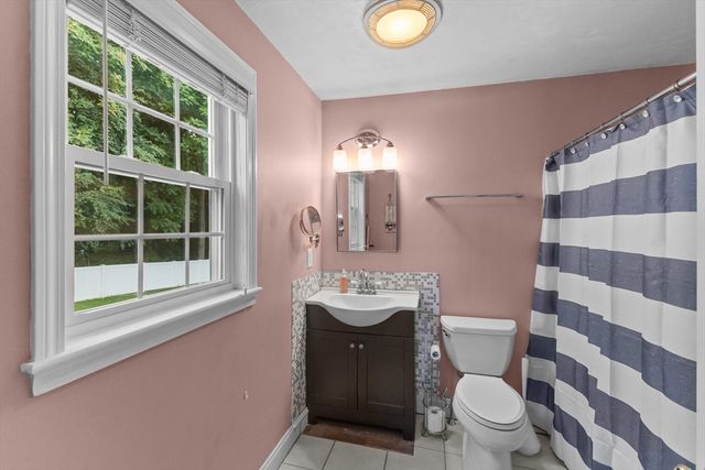 67 N Quinsigamond Ave 18, Shrewsbury, MA 01545
