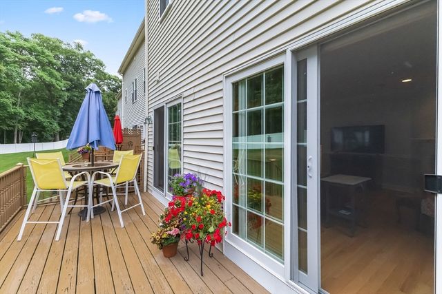 67 N Quinsigamond Ave 18, Shrewsbury, MA 01545