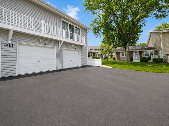 311 Milton Court B, Bloomingdale, IL 60108
