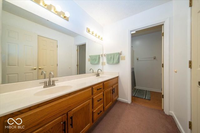 1662 Acorn Road, Franklin, IN 46131