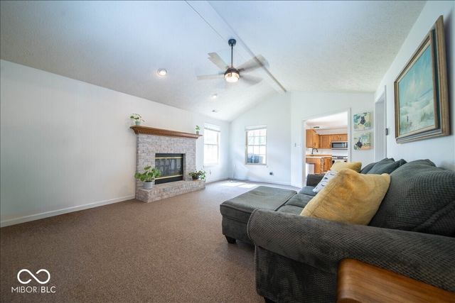 1662 Acorn Road, Franklin, IN 46131