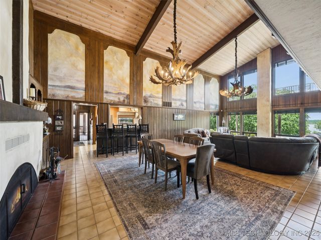 33239 E 732 Road, Wagoner, OK 74467