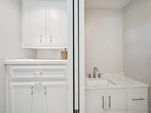 33239 E 732 Road, Wagoner, OK 74467