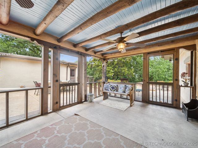 33239 E 732 Road, Wagoner, OK 74467