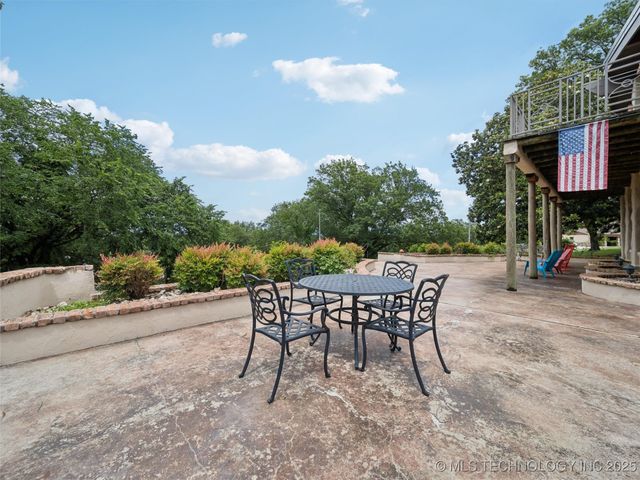 33239 E 732 Road, Wagoner, OK 74467