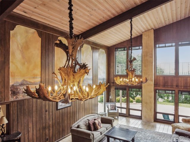 33239 E 732 Road, Wagoner, OK 74467