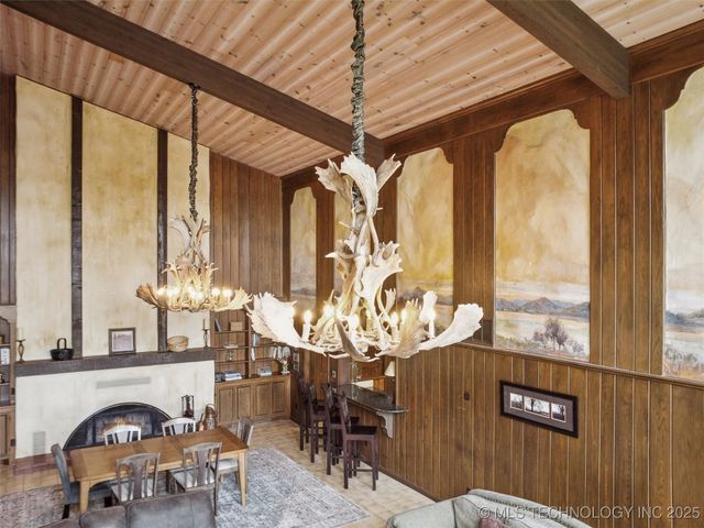 33239 E 732 Road, Wagoner, OK 74467