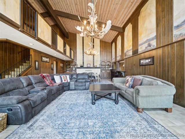 33239 E 732 Road, Wagoner, OK 74467